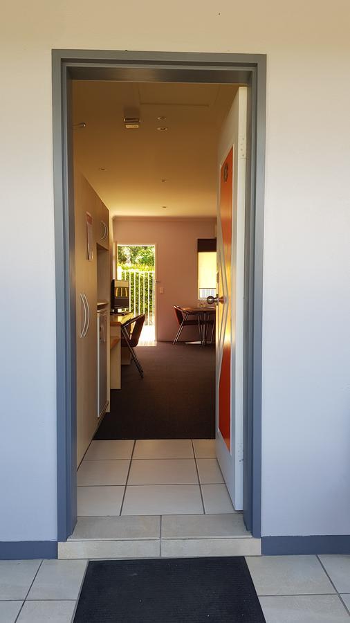 Red Bridge Motor Inn Woombye Exterior foto