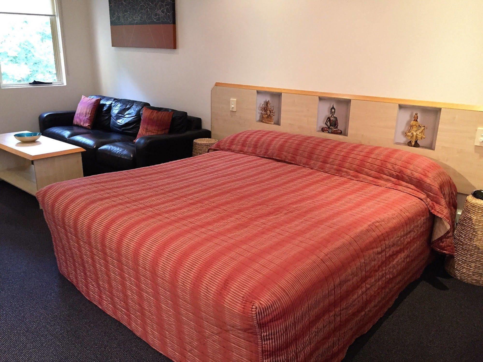 Red Bridge Motor Inn Woombye Exterior foto
